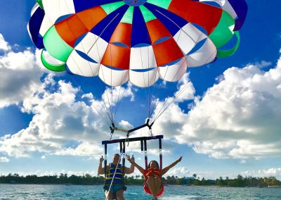 Parasailing in San Pedro